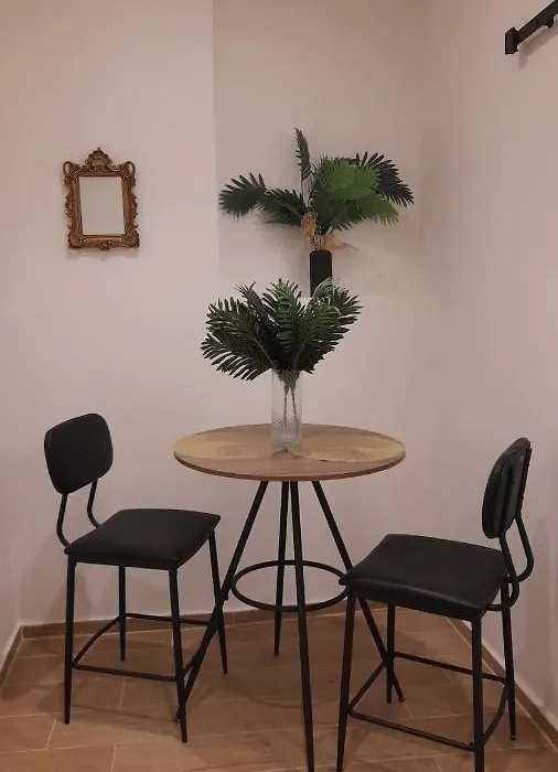 Garden Suite Apartment-1