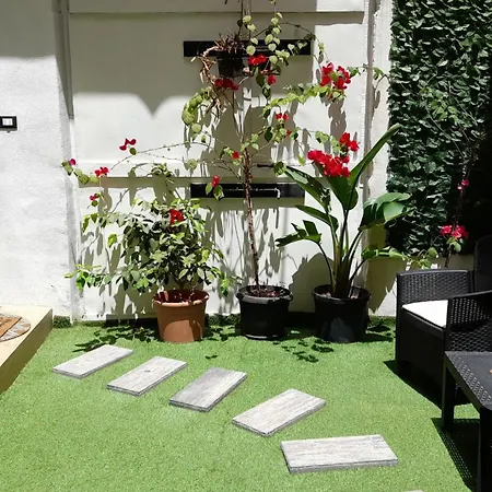 Garden Suite Apartment-2